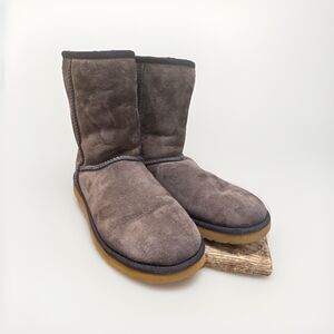 Women’s UGG Classic Short II Grey Blue Suede  Navy Trim Sheepskin Lined  9 Boot